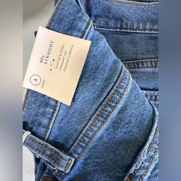 Universal thread women’s comfort stretch 90’s straight leg short - Picture 5 of 9